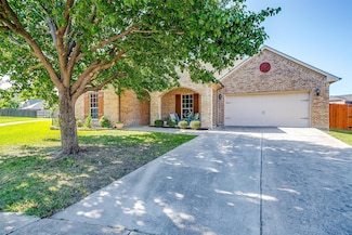 1201 Claire Ct, Burleson, TX 76028