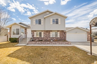 3963 W Donwald St, South Jordan, UT 84009