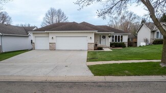 3410 Oxford Ln NW, Rochester, MN 55901
