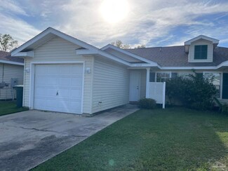 7933 Stonebrook Dr, Pensacola, FL 32514