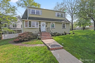 262 Wall St Unit 2, Metuchen, NJ 08840
