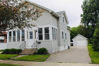 1649 Nebraska St, Oshkosh, WI 54902