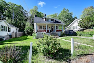 49 Delaware Ave, Waterbury, CT 06708