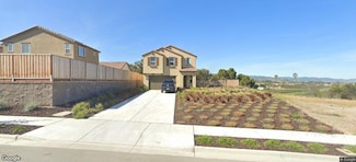 390 Tanoak St, Hollister, CA 95023