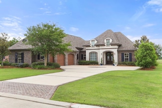 266 Latour Blvd, Mathews, LA 70375