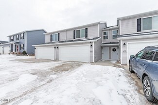 4723 Corvette St NW, Mandan, ND 58554