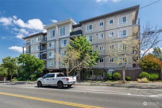 3015 SW Avalon Way Unit 101, Seattle, WA 98126