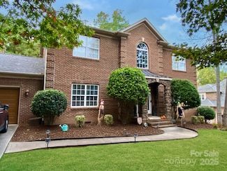 5001 Ardenwoods Dr, Charlotte, NC 28215