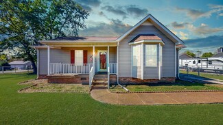 3929 Hearthstone Dr, Chapel Hill, TN 37034