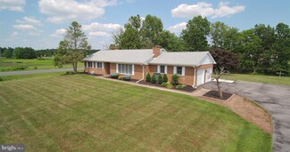 30 Valerie Dr, Bear, DE 19701