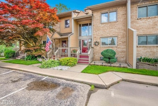 25970 Saint Clair Place Unit 3, Harrison Township, MI 48045