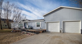 612 Farmers St, Burlington, WY 82411