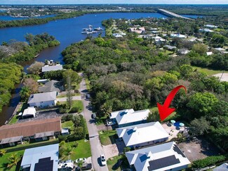788 SW 33rd St, Palm City, FL 34990