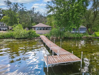 N4228 Sleepy Hollow Rd, Cambridge, WI 53523