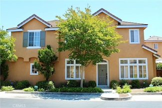 24472 Montevista Cir Unit 18, Valencia, CA 91354