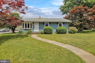 201 E Race St, Fleetwood, PA 19522