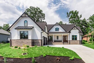 221 Tahlequah Dr, Tellico Village, TN 37774