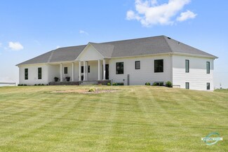 49w Main Street Rd, Elburn, IL 60119