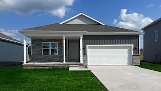 3590 Azalea Dr, Waukee, IA 50263