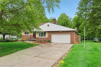 4384 W Ranchview Ave, North Olmsted, OH 44070
