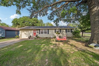 332 N Crabtree Rd, Muskogee, OK 74403