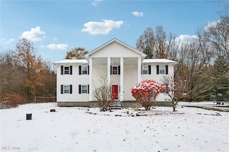 361 Mahan Denman Rd NW, Bristolville, OH 44402