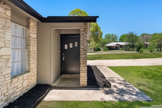122 Zeuty St, San Antonio, TX 78227