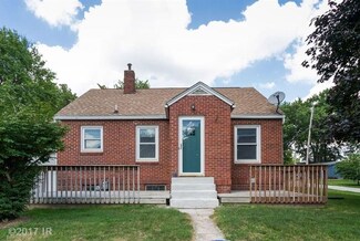 705 Main St, Carlisle, IA 50047