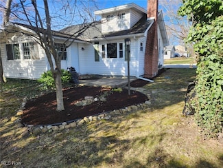 1842 Grandview Rd, Lake Milton, OH 44429