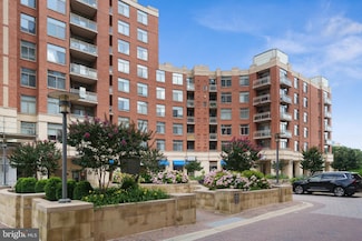 3600 S Glebe Rd Unit 526W, Arlington, VA 22202