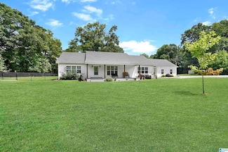 2800 4th Ave N, Clanton, AL 35045