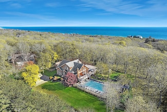 39 Dogwood St, Montauk, NY 11954