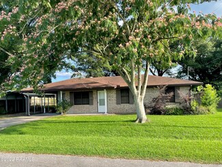 223 Sonnier Rd, Carencro, LA 70520