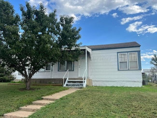 921 Elmore St, Borger, TX 79007