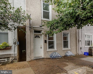 4248 Terrace St, Philadelphia, PA 19128