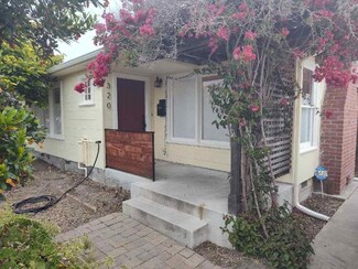 320 Harrison Ave, Santa Cruz, CA 95062