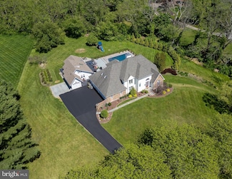 101 Stonepine Dr, Kennett Square, PA 19348