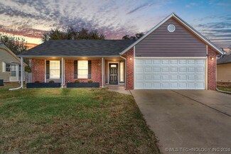 8605 E 132nd St S, Bixby, OK 74008
