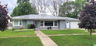 440 N Welch Ave, Primghar, IA 51245