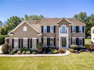 3882 Fritz Rd, North Tonawanda, NY 14120