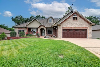 1108 N 18th Ave, Ozark, MO 65721