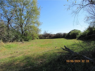 1642 Kissinger Ave, Tontitown, AR 72762