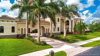 2233 Phoenix Ave, Davie, FL 33324