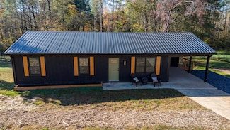 3055 Bedford Ave, Morganton, NC 28655