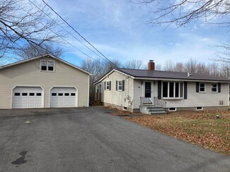 152 Pond Rd, Sidney, ME 04330
