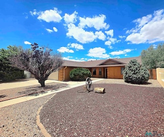 3306 Chee Dodge Blvd, Gallup, NM 87301