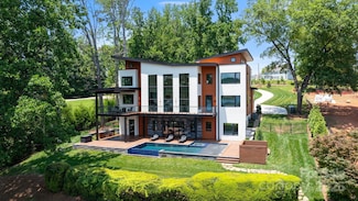 5930 Midsomer Rd, Charlotte, NC 28214
