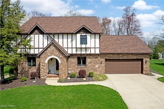 2766 Vinton Woods Dr, Wooster, OH 44691
