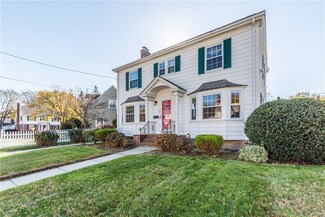 62 Beacon Cir, Cranston, RI 02910