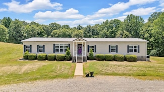 228 J W Thompson Rd, Westmoreland, TN 37186